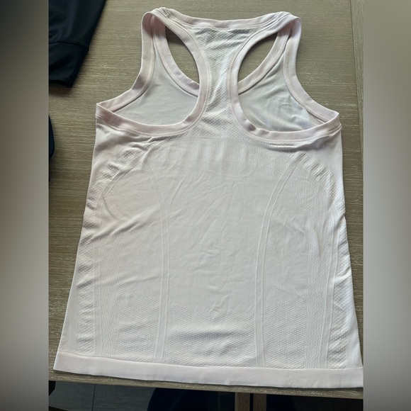Women’s Lululemon Swiftly Tech Tank, pale pink - Picture 4 of 7